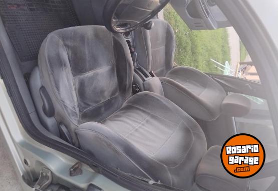 Autos - Renault Laguna 1998 Nafta 255000Km - En Venta