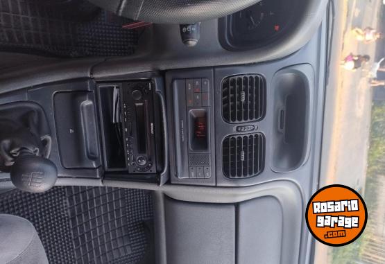 Autos - Renault Laguna 1998 Nafta 255000Km - En Venta