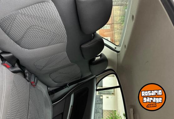 Autos - Fiat Palio Novo Attractive 2015 Nafta 163690Km - En Venta