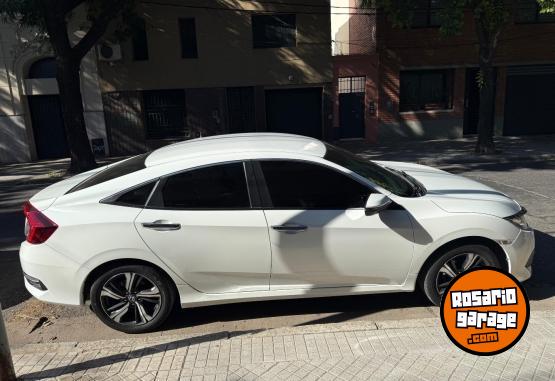 Autos - Honda Civic 2018 Nafta 152000Km - En Venta