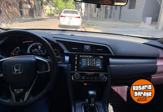 Autos - Honda Civic 2018 Nafta 152000Km - En Venta