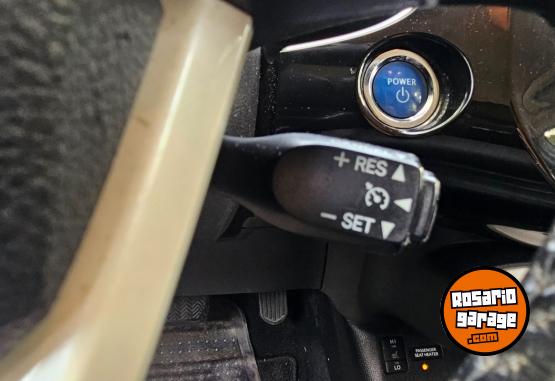 Autos - Toyota PRIUS 1.8 COROLLA CHR 2018 Electrico / Hibrido 54000Km - En Venta