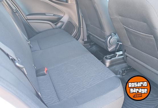 Autos - Fiat CRONOS 1.3 16v DRIVE PLUS 2023 GNC 50700Km - En Venta