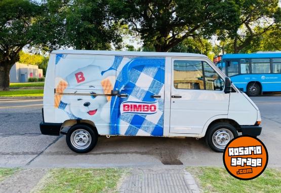 Utilitarios - Renault Trafic 1999 Diesel 210000Km - En Venta