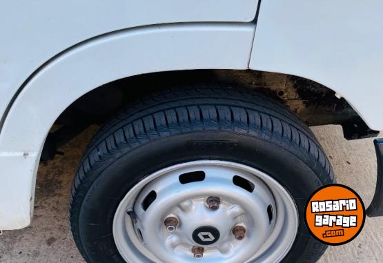 Utilitarios - Renault Trafic 1999 Diesel 210000Km - En Venta