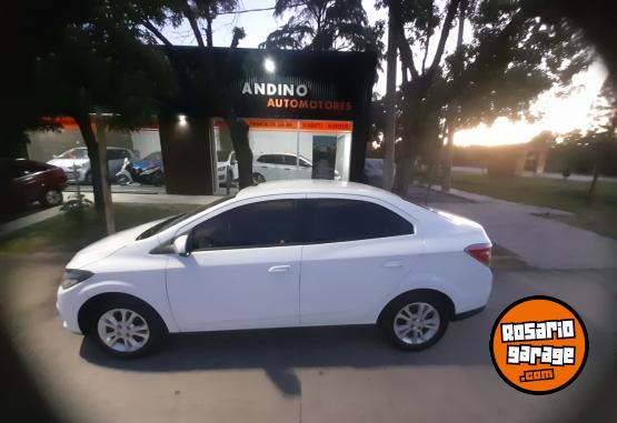 Autos - Chevrolet Prisma voyage siena 408 2013 Nafta 142000Km - En Venta
