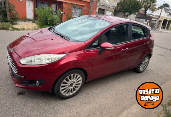 Autos - Ford Fiesta kinetic 2015 Nafta 97000Km - En Venta