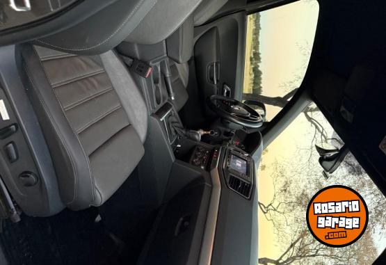 Camionetas - Volkswagen Amarok V6 Highline 2023 Diesel 89000Km - En Venta