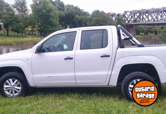 Camionetas - Volkswagen Amarok 4x4 starline 2.0 2015 Diesel 250000Km - En Venta