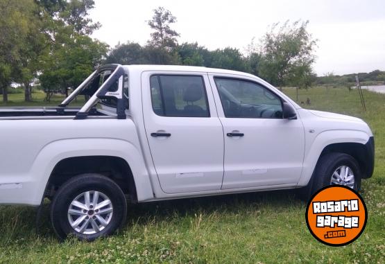 Camionetas - Volkswagen Amarok 4x4 starline 2.0 2015 Diesel 250000Km - En Venta
