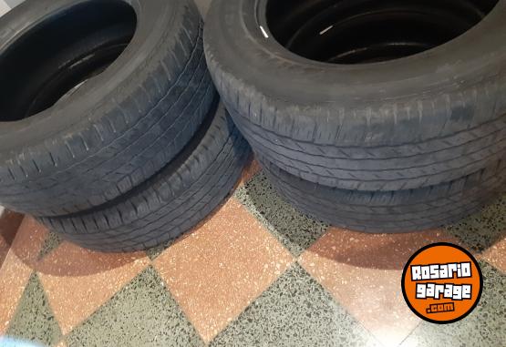 Accesorios para Autos - NEUMATICOS BRIGESTONE USADOS -265/60/18 - En Venta