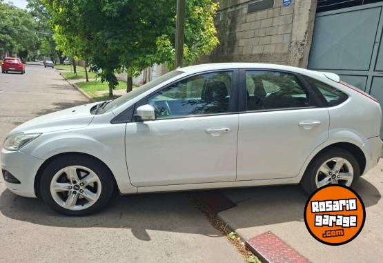 Autos - Ford Focus 1.6 2011 Nafta 160000Km - En Venta