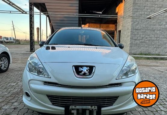 Autos - Peugeot 207 compact allure 2013 Nafta 100000Km - En Venta