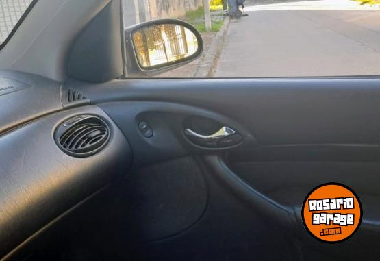 Autos - Ford Focus Guia 2.0 2006 Nafta 138000Km - En Venta