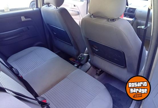 Autos - Volkswagen Suran 2007 Nafta 100000Km - En Venta