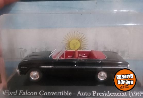 Otros - Ford Falcon Salvat escala 1:43 auto presidencial - En Venta