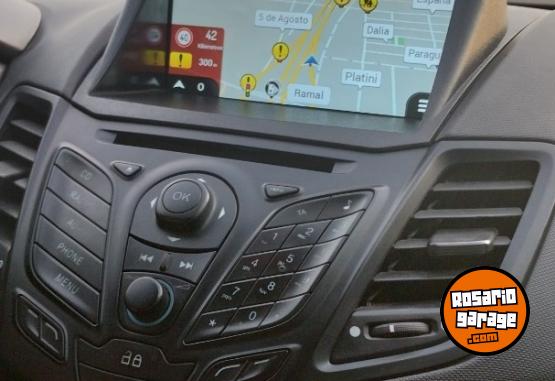 Autos - Ford Fiesta se titanium 2015 Nafta 70000Km - En Venta