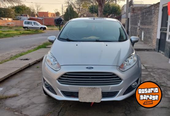 Autos - Ford Fiesta se titanium 2015 Nafta 70000Km - En Venta