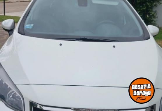 Autos - Peugeot 308 2017 Nafta 123000Km - En Venta