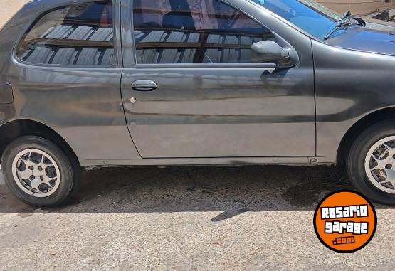 Autos - Fiat Palio 2000 GNC 180000Km - En Venta