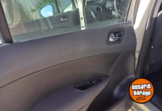 Autos - Peugeot 408 - 2.0 - Allure + NAV 2016 Nafta 145000Km - En Venta