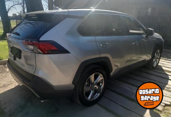 Camionetas - Toyota RAV 4 HBRIDA 2021 Electrico / Hibrido 80000Km - En Venta