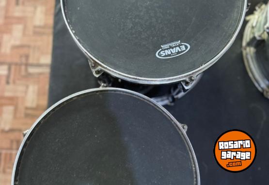 Instrumentos Musicales - Bateria pearl export de los 90' + fierros + platillos - En Venta