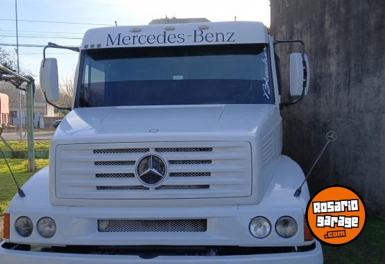 Camiones y Grúas - Venta o permuta por mayor valor - En Venta