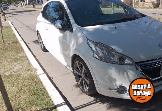 Autos - Peugeot 208 xy 2014 Nafta 87231Km - En Venta