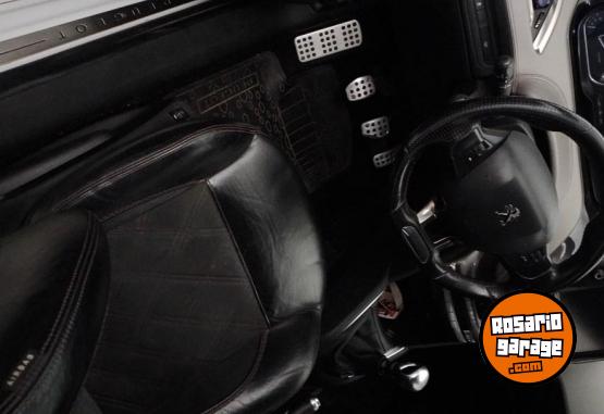 Autos - Peugeot 208 xy 2014 Nafta 87231Km - En Venta