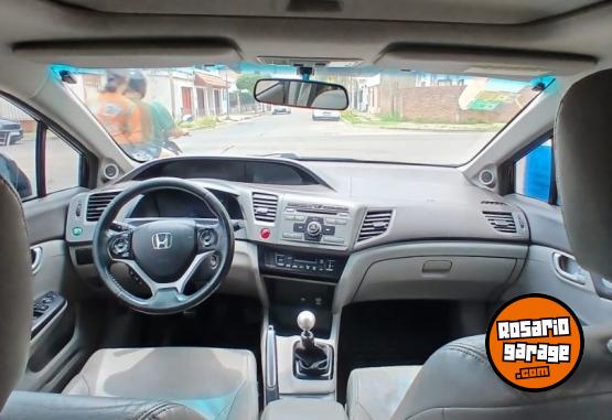 Autos - Honda Civic 2012 Nafta 220000Km - En Venta