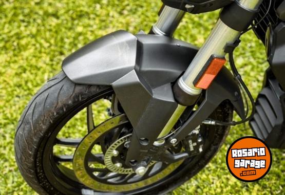 Motos - Bajaj DOMINAR 400 2020 Nafta 9000Km - En Venta