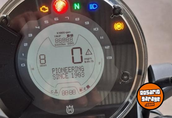 Motos - Husqvarna Svartpilen 401cc 2024 Nafta 680Km - En Venta