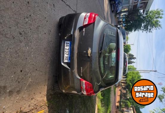 Autos - Chevrolet Onix 2016 Nafta 100000Km - En Venta