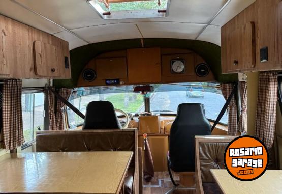 Camiones y Grúas - Motorhome excelente estado - En Venta