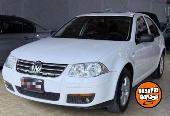 Autos - Volkswagen Bora 2010 Nafta 120000Km - En Venta