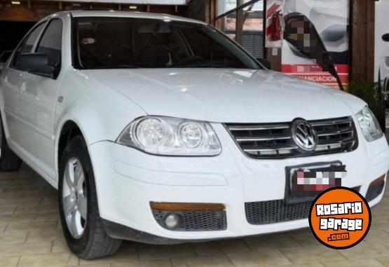 Autos - Volkswagen Bora 2010 Nafta 120000Km - En Venta