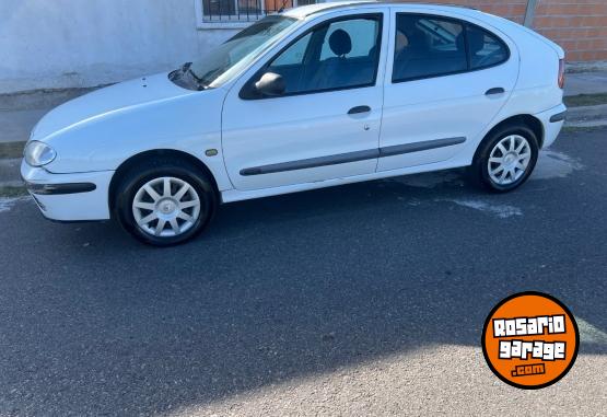 Autos - Renault Megane 1999 Nafta 232000Km - En Venta
