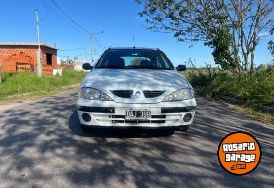 Autos - Renault Megane 1999 Nafta 232000Km - En Venta