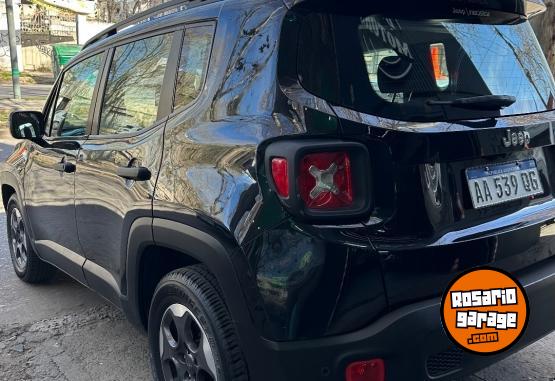 Camionetas - Chrysler Jeep Renegade 2016 Nafta 170000Km - En Venta