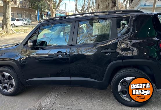 Camionetas - Chrysler Jeep Renegade 2016 Nafta 170000Km - En Venta
