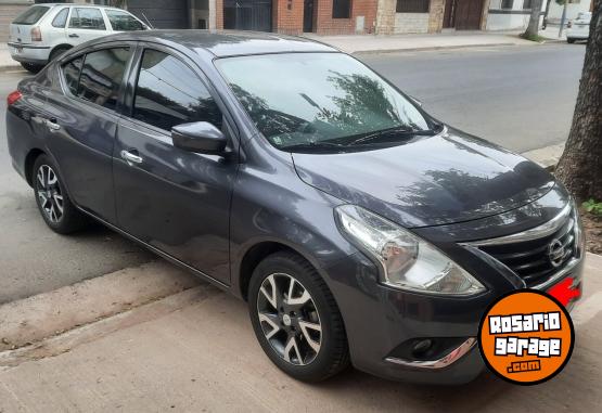 Autos - Nissan Versa 2015 Nafta 152000Km - En Venta