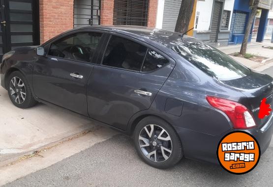 Autos - Nissan Versa 2015 Nafta 152000Km - En Venta