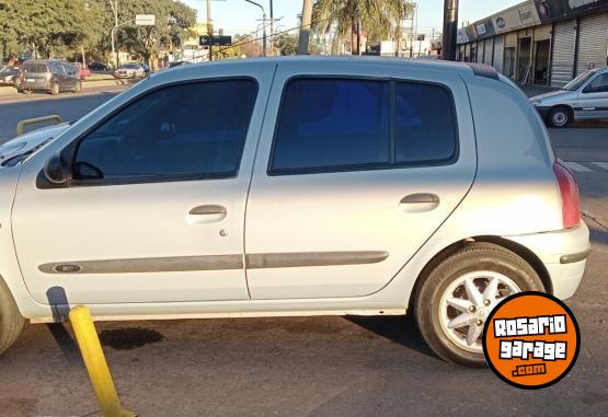 Autos - Renault Clio 2000 Diesel 260Km - En Venta