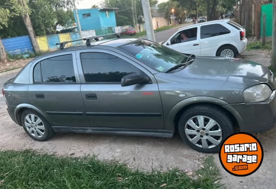 Autos - Chevrolet Astra 2004 GNC 300000Km - En Venta