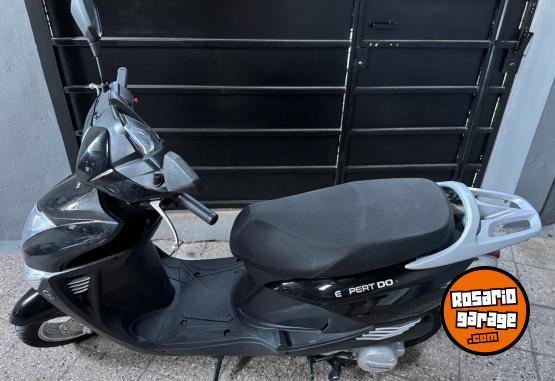 Motos - Corven Expert Dot 150 2022 Nafta 3000Km - En Venta