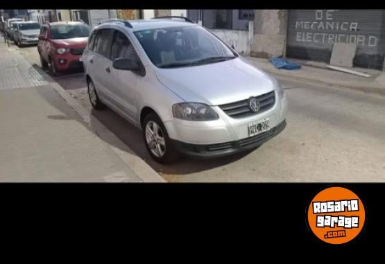 Autos - Volkswagen Suran 2009 GNC 255000Km - En Venta