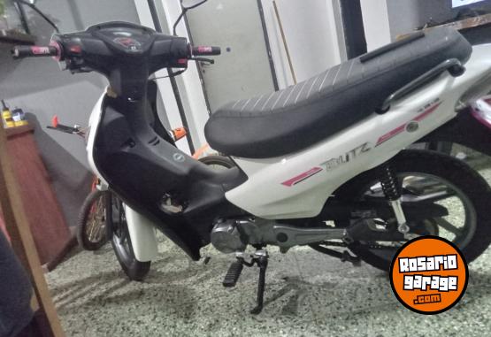 Motos - Motomel Blitz 110 full plus 2024 Nafta 4700Km - En Venta