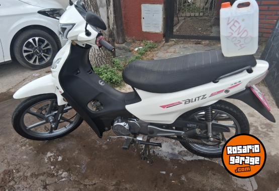Motos - Motomel Blitz 110 full plus 2024 Nafta 4700Km - En Venta