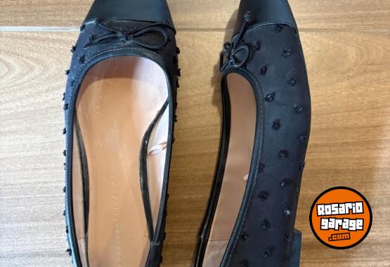 Indumentaria - Chatitas Marca Zara talle 38 - En Venta